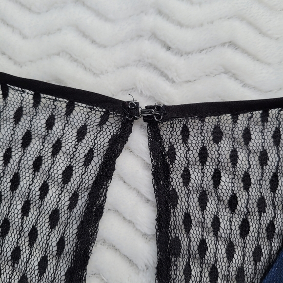 BCBGeneration Navy Fit/Flare Satin and Lace Dress Size 8 - Picture 4 of 13